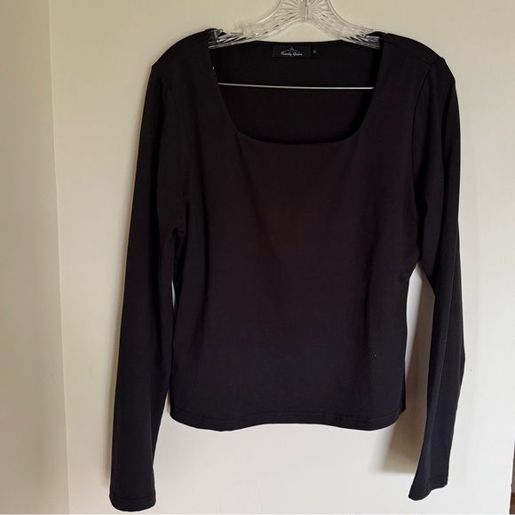 Classic Black Long Sleeve Blouse - Picture 1 of 2